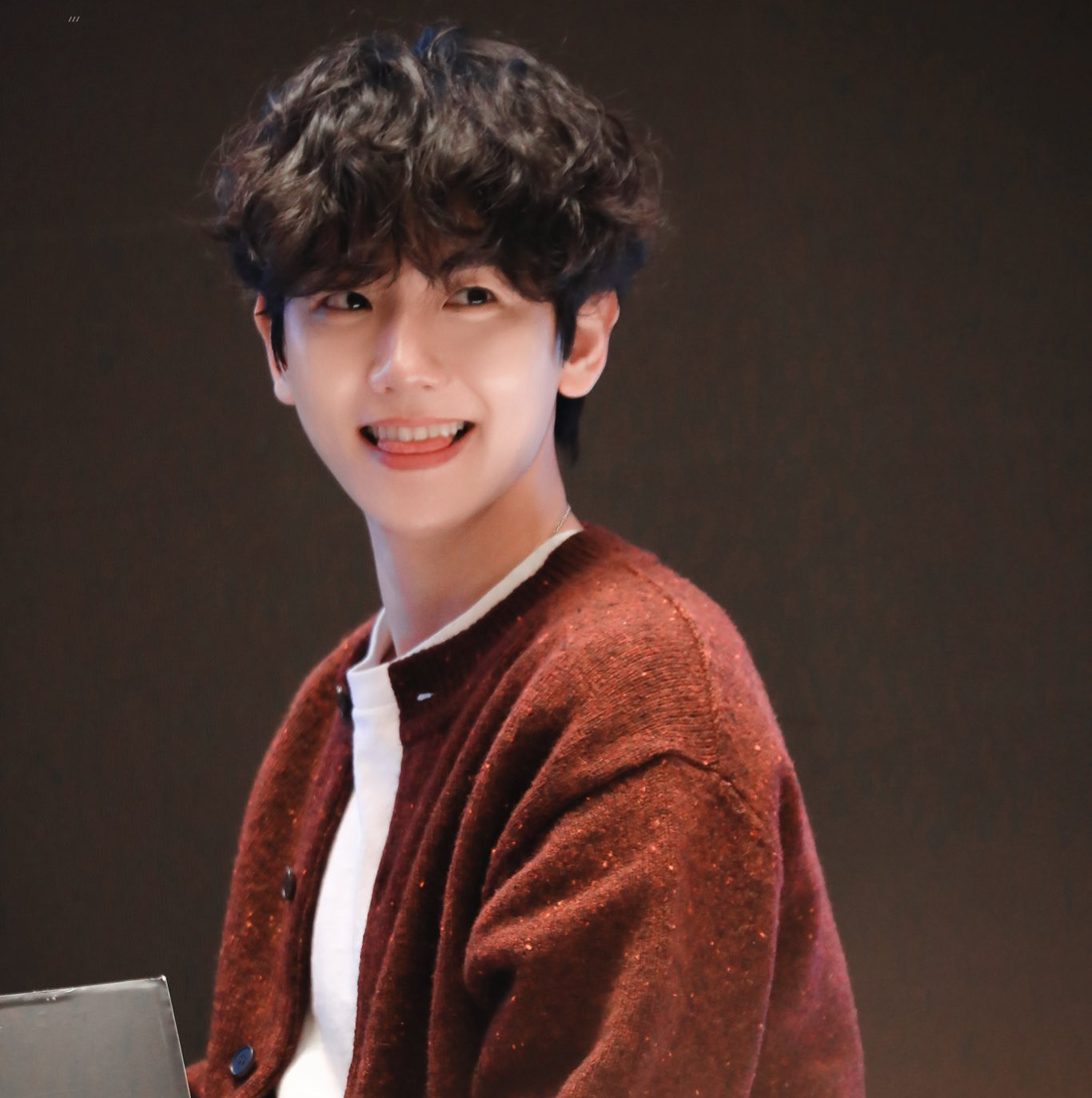 Behind-the-scenes cut of Baekhyun (EXO)