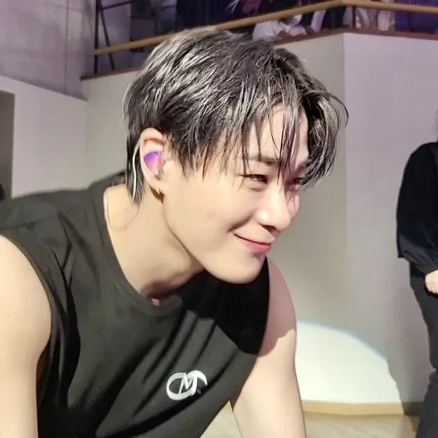 Latest photo of Moonbin (ASTRO)