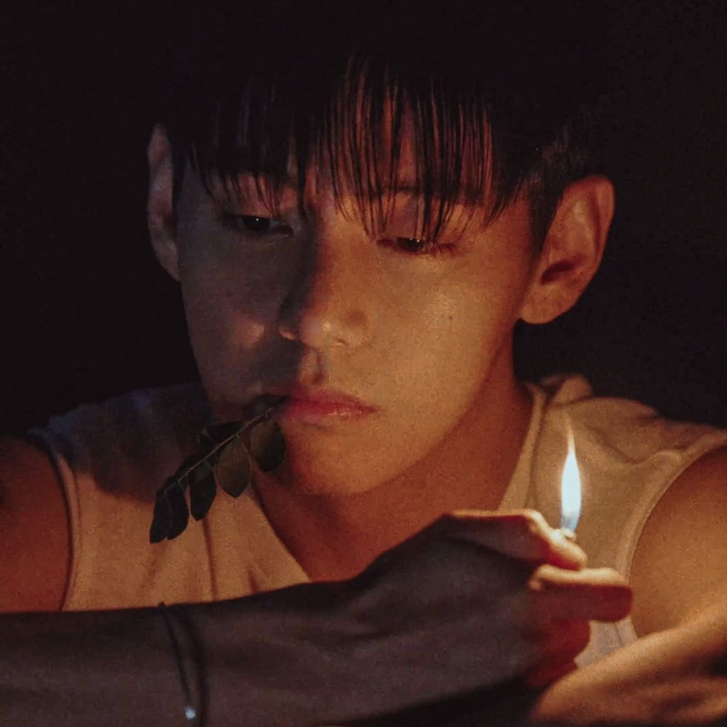 V (防彈少年團)的最新活動照片