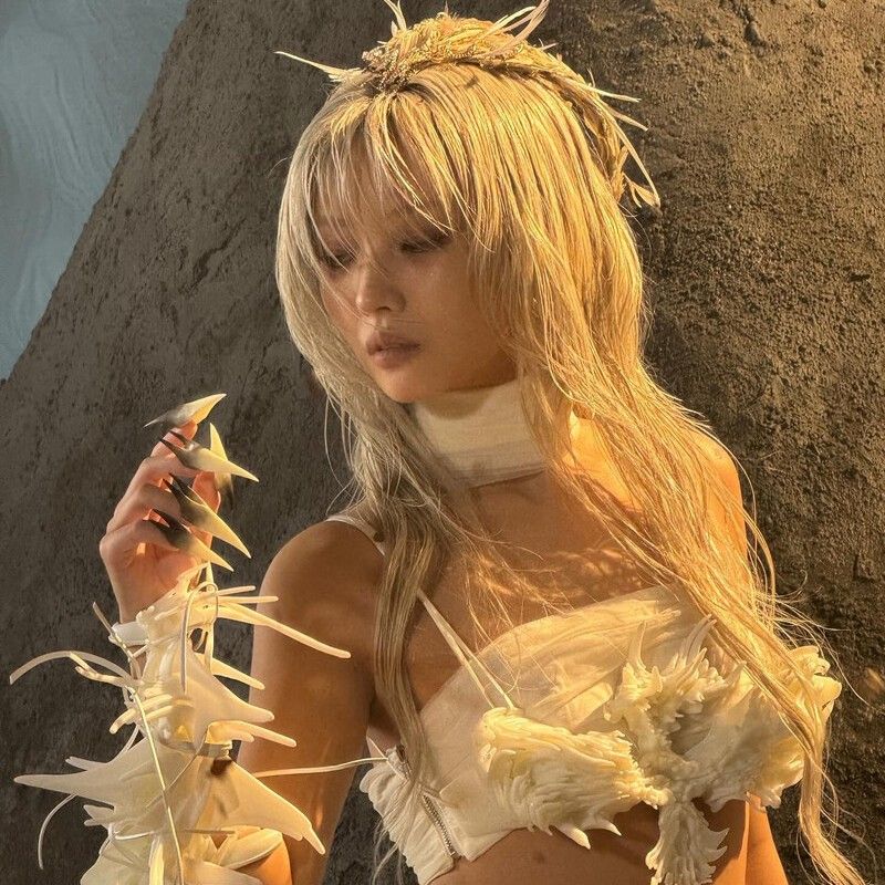 Behind-the-scenes cut of Soyeon (i-dle)