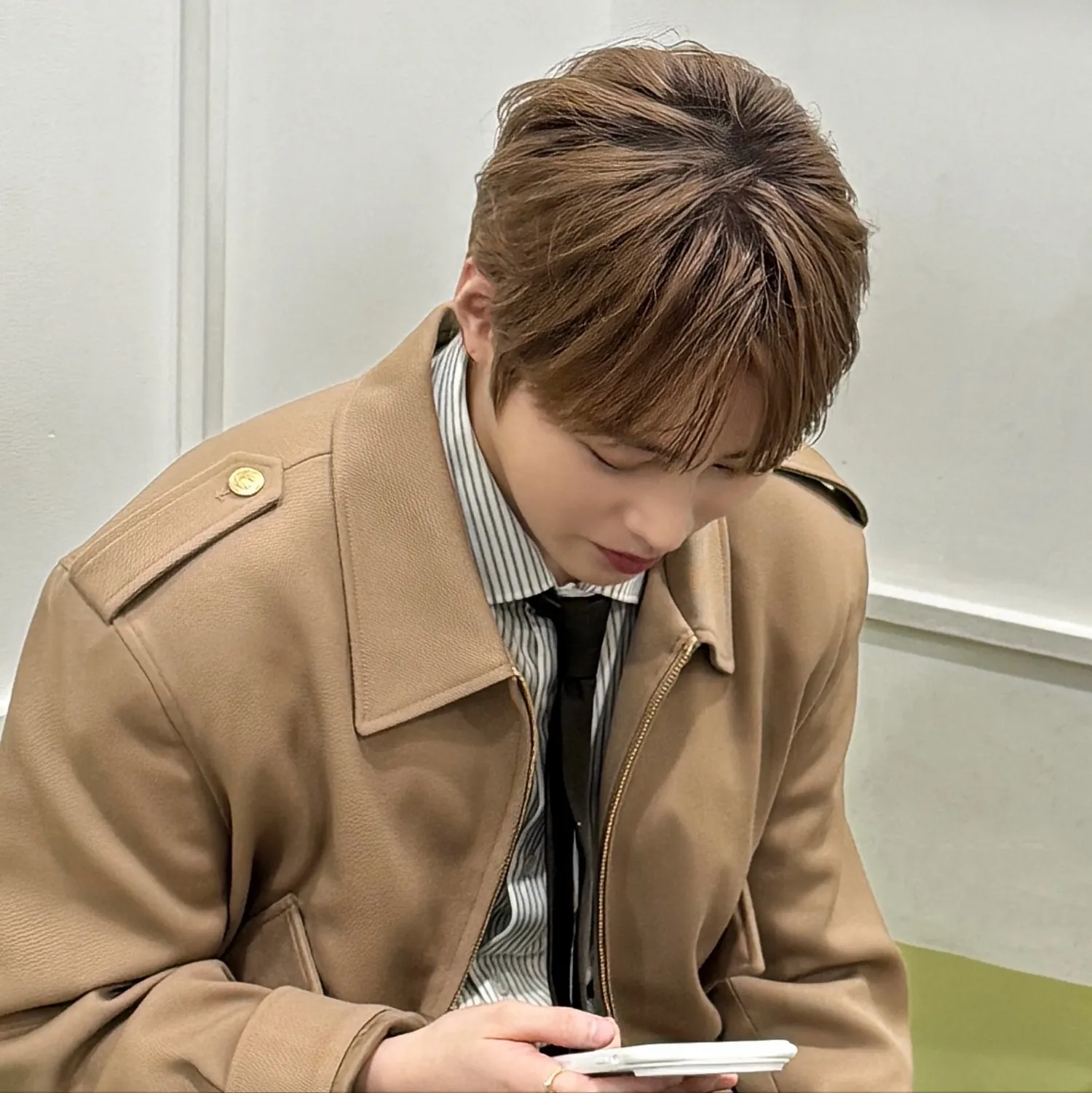 ハ・ソンウンの舞台裏ショット