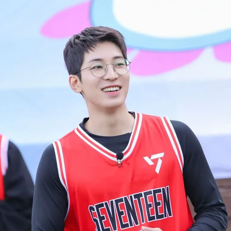 Latest photo of Wonwoo (SEVENTEEN)