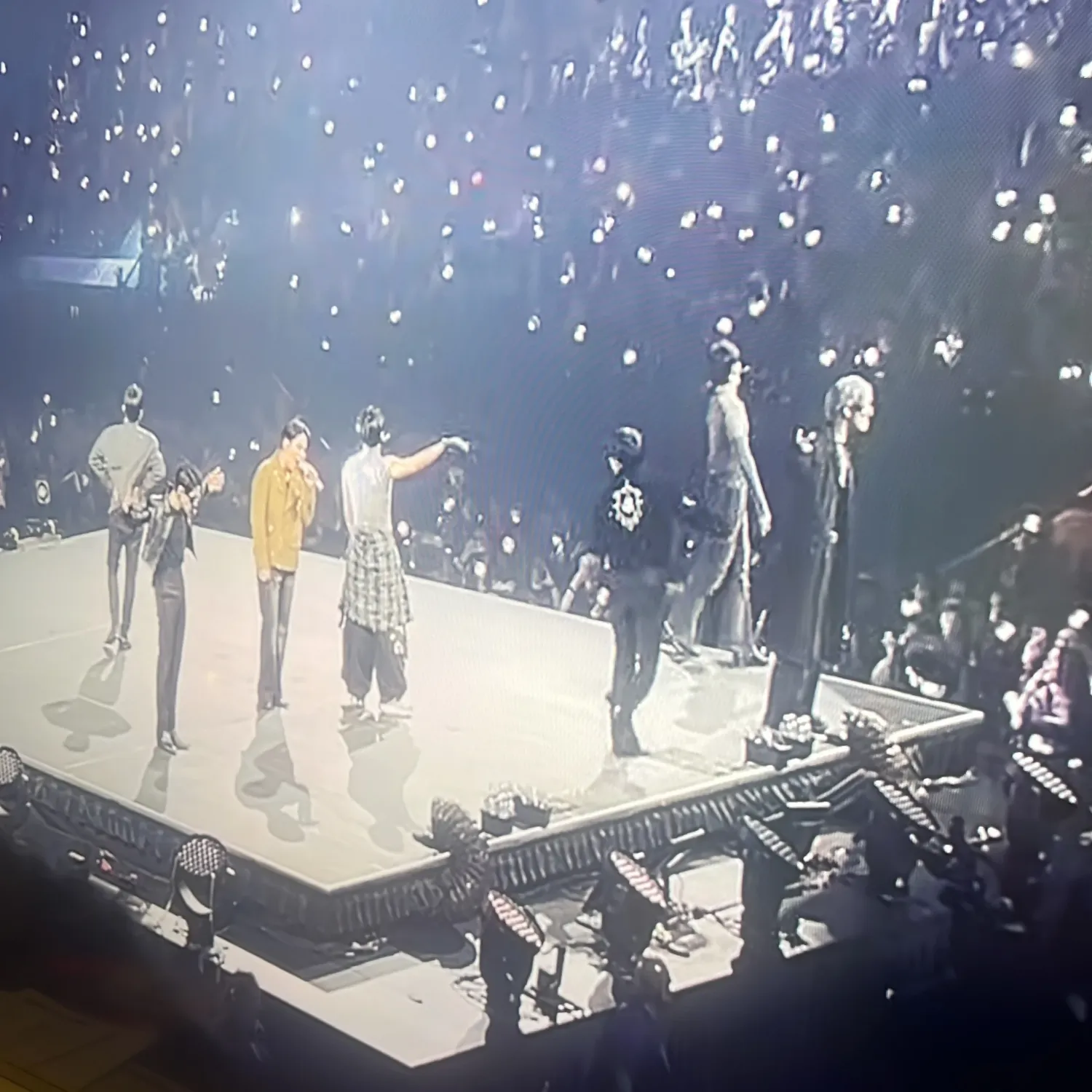 에이티즈 최근 활동샷