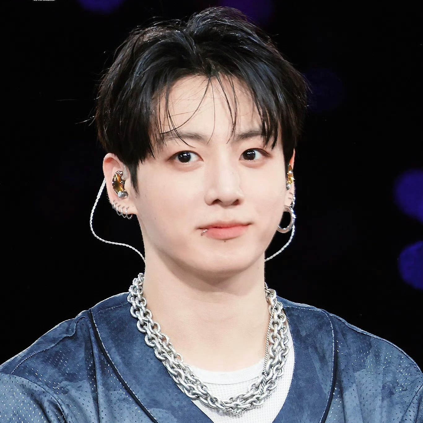 Foto aktivitas terbaru Jungkook (BTS)