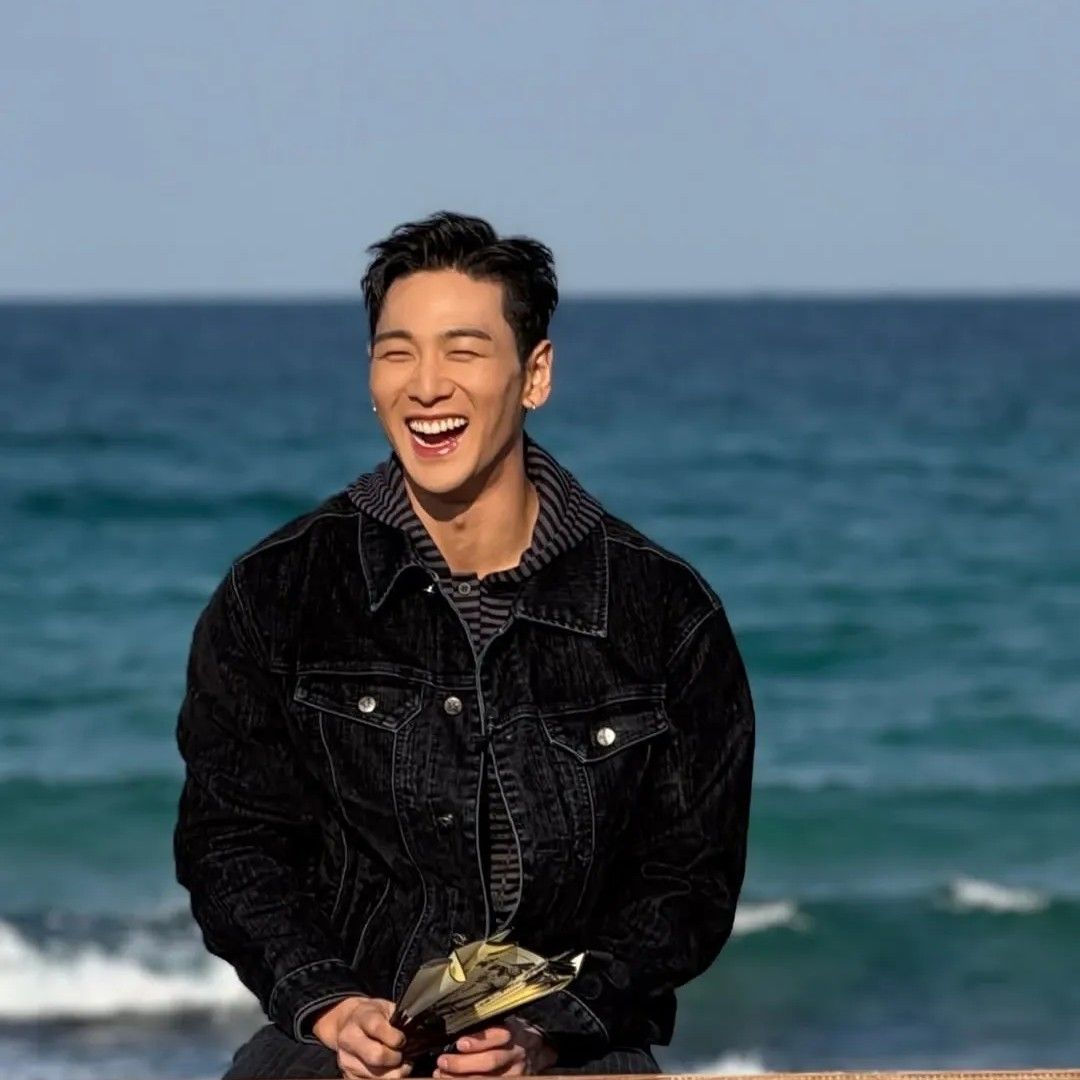 백호의 비하인드 컷