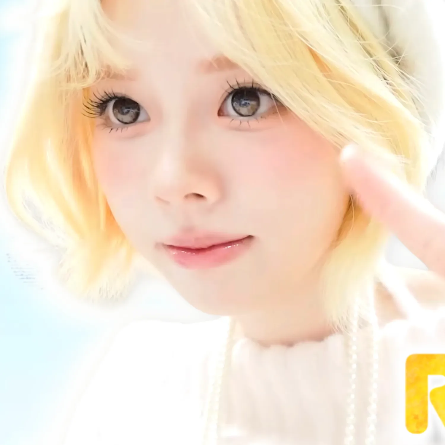 A moment captured by Riku (NiziU)'s fan