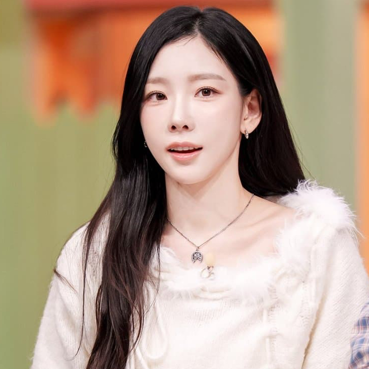 Latest photo of Taeyeon (Girls' Generation)