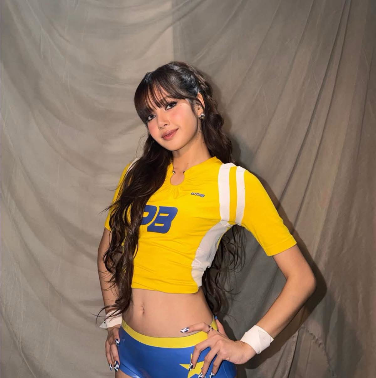 Potret di balik layar Lisa (BLACKPINK)