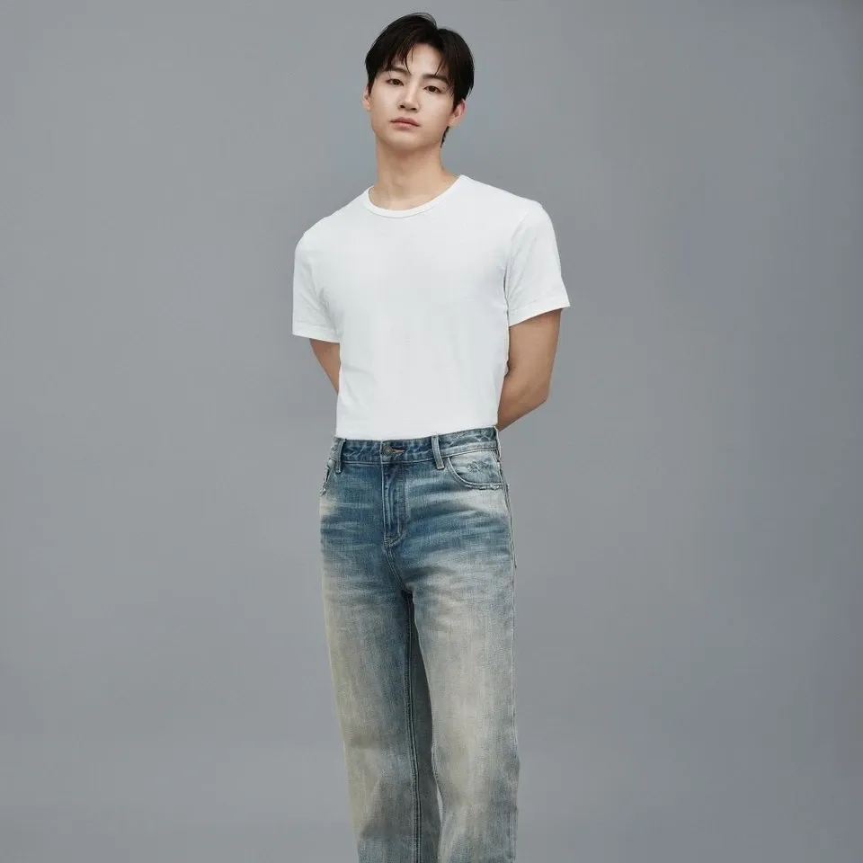 Behind-the-scenes cut of JAY B (GOT7)