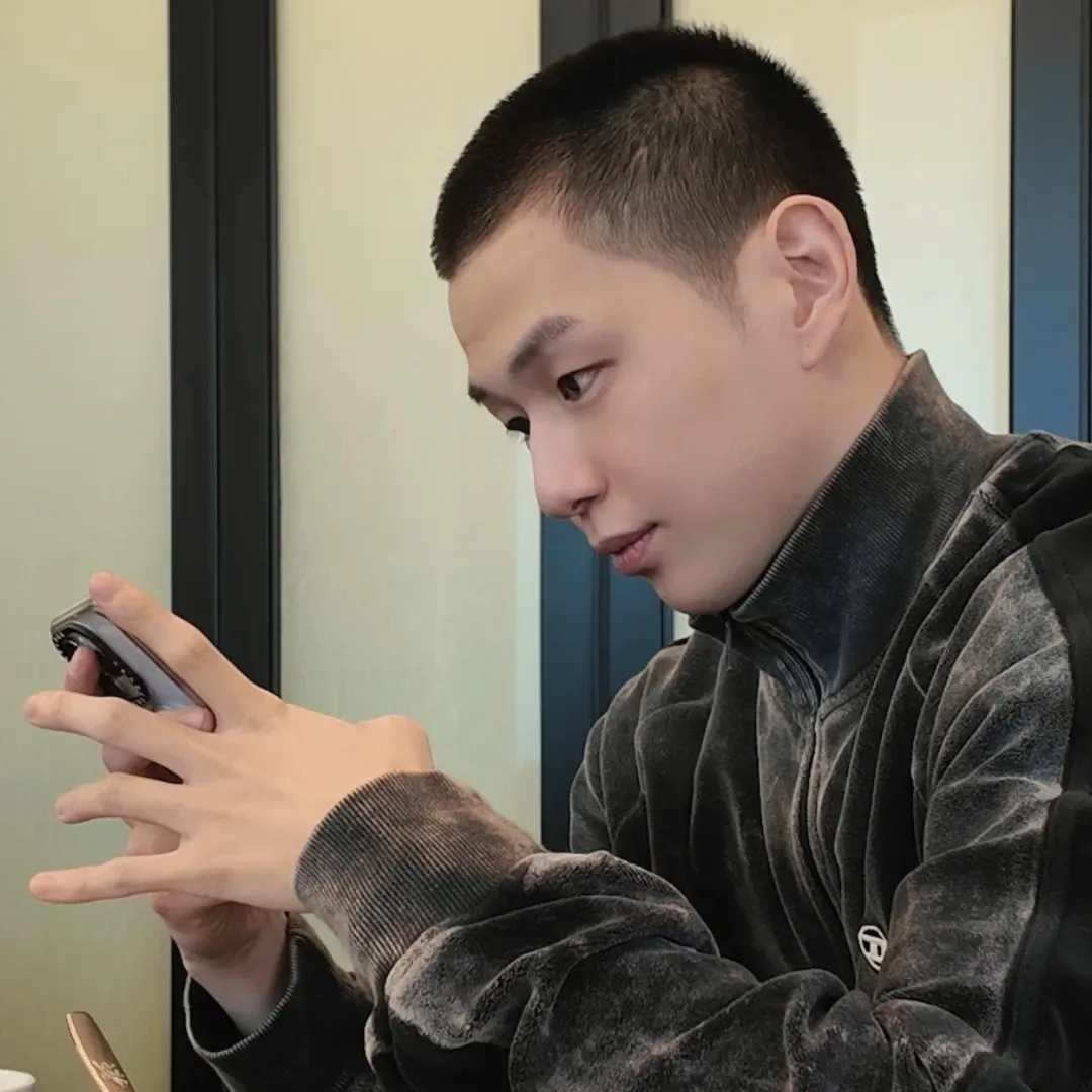 姜丹尼爾的最新活動照片