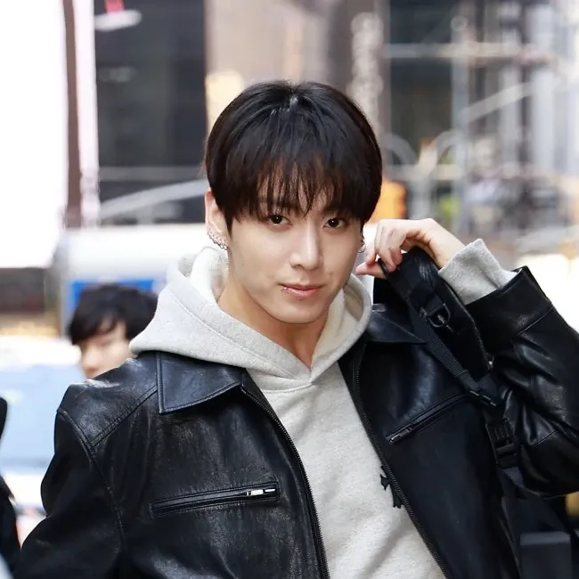 Momen yang diabadikan oleh penggemar Jungkook (BTS)