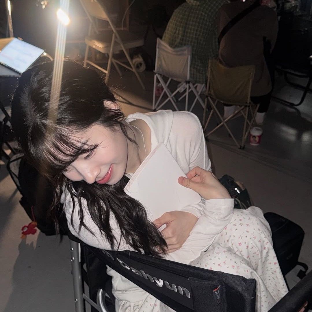 Foto aktivitas terbaru Dahyun (TWICE)