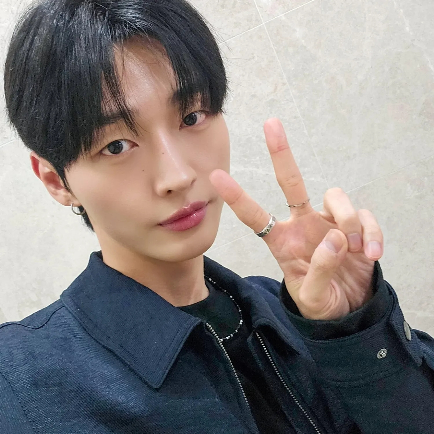 尹智聖的最新照片