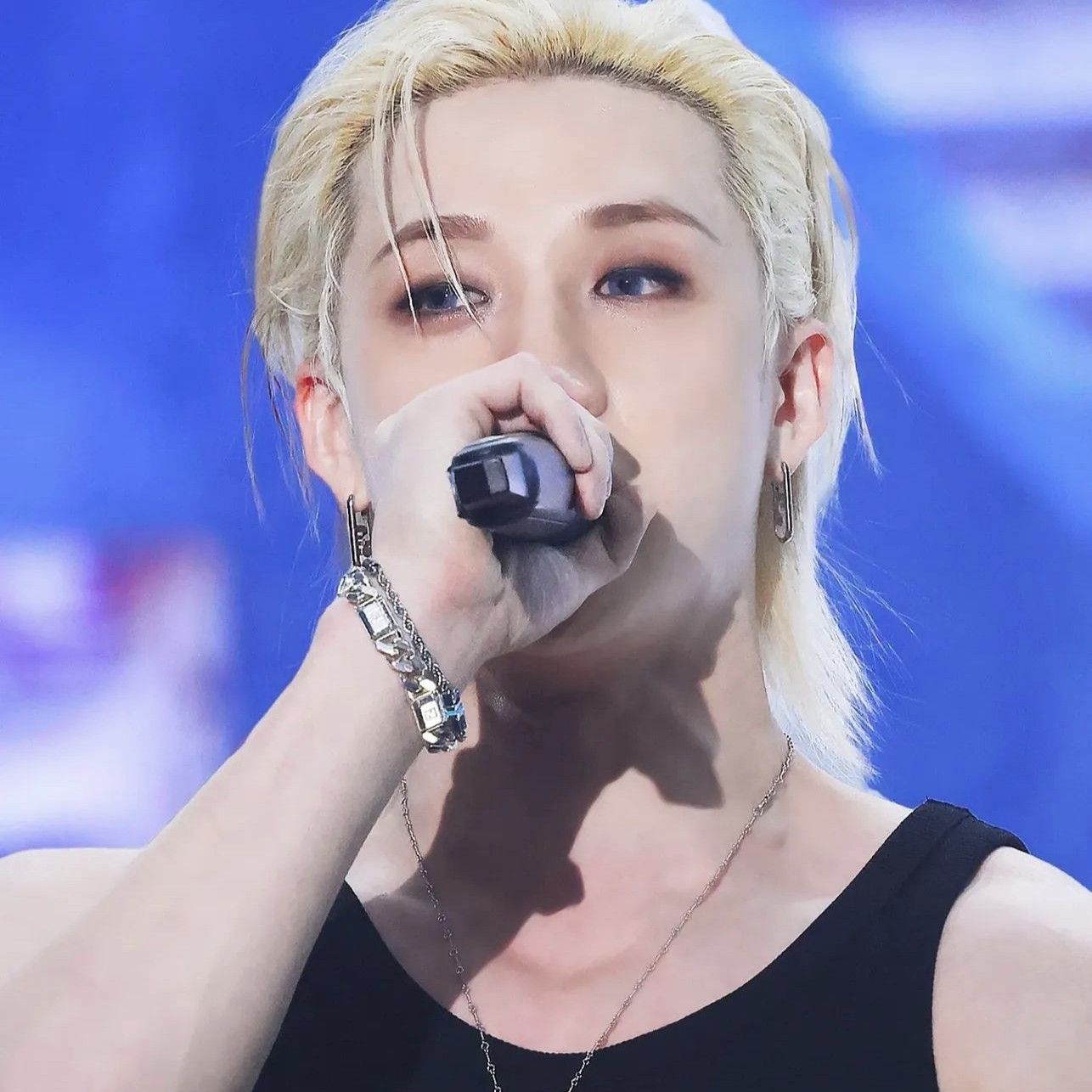 Behind-the-scenes cut of Stray Kids