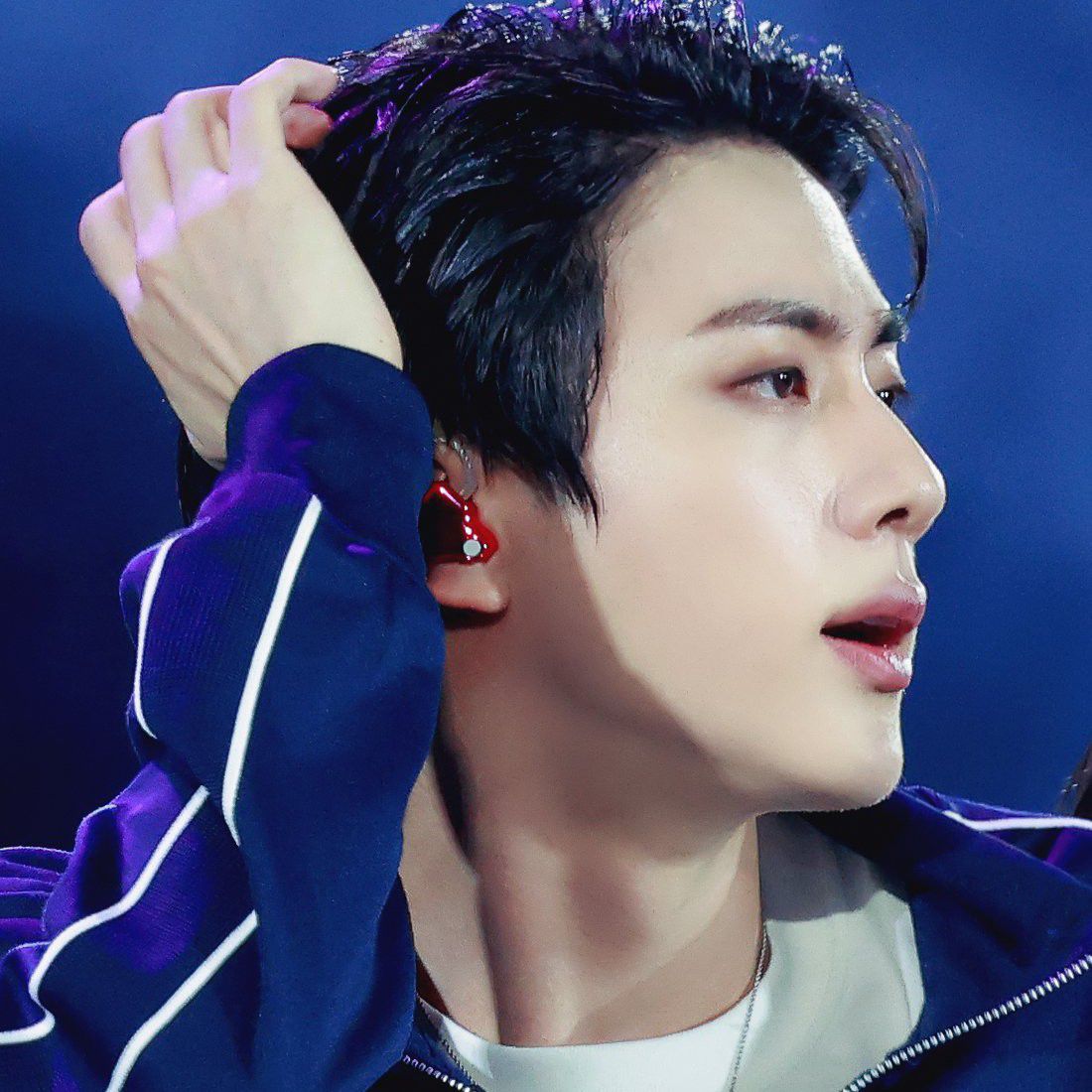 Potret di balik layar Jin (BTS)