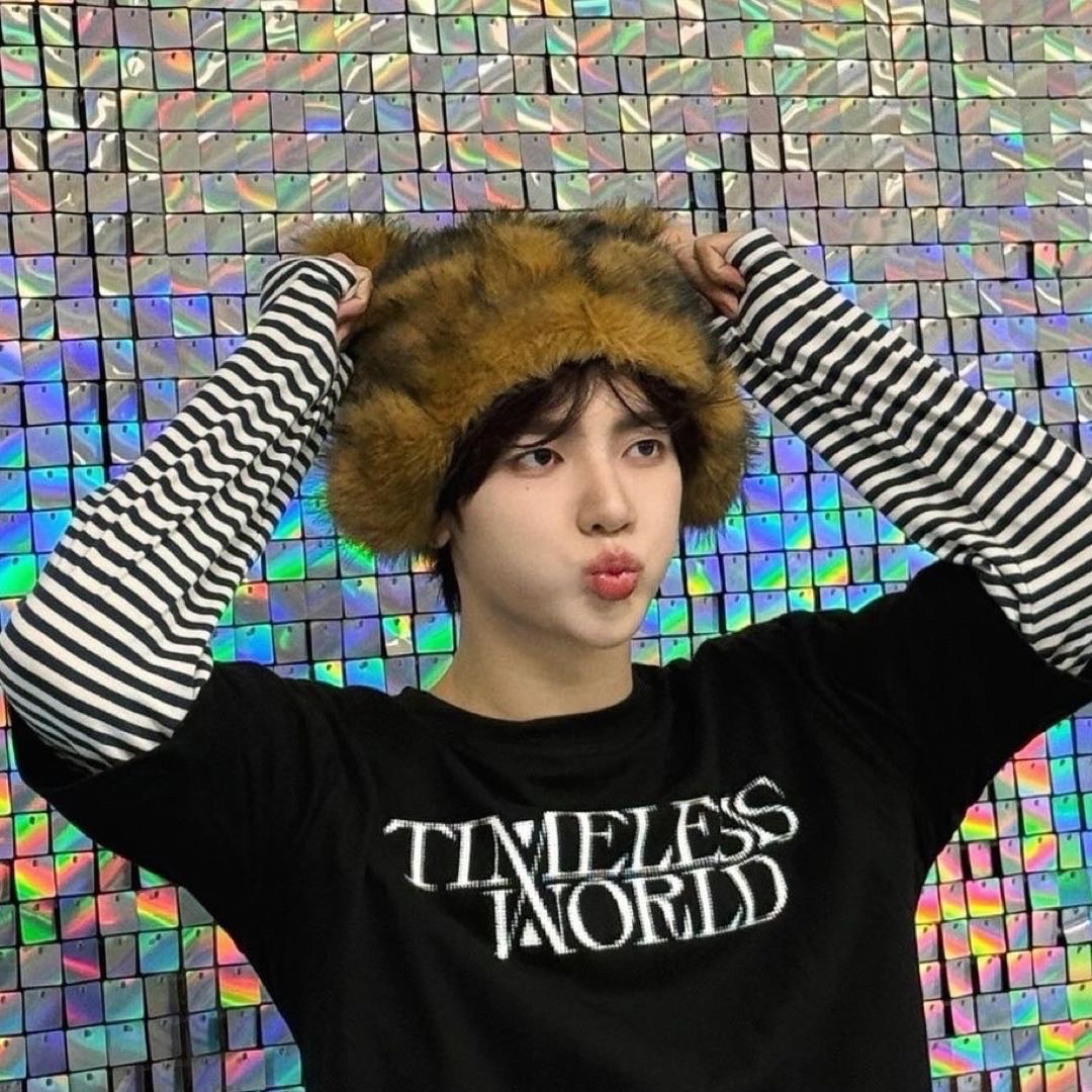 A moment captured by Zhang Hao (ZEROBASEONE)'s fan