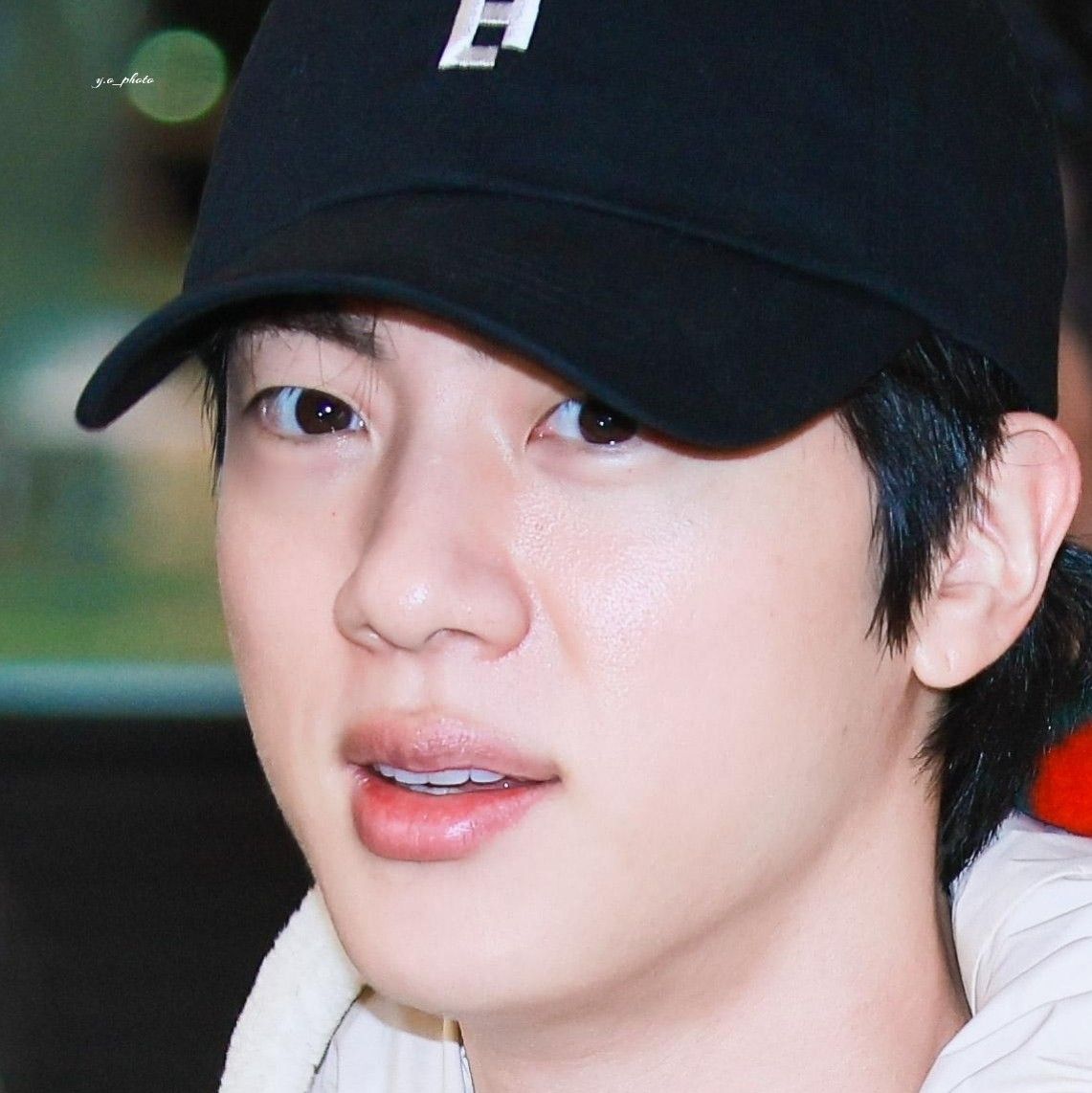 진 (방탄소년단)의 비하인드 컷