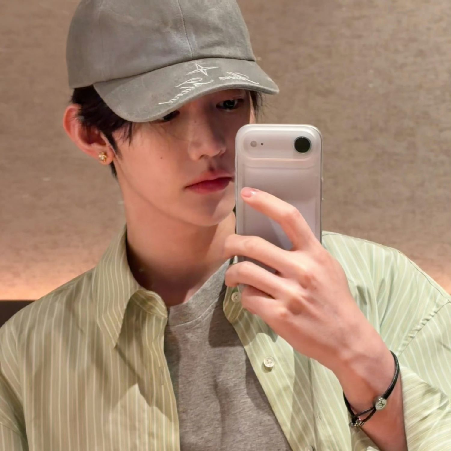 Latest photo of Zhang Hao (ZEROBASEONE)