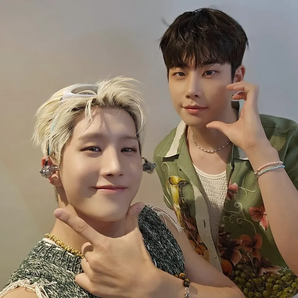 Behind-the-scenes cut of Jinjin (ASTRO)