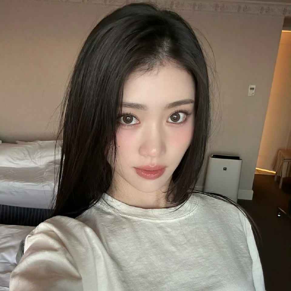 シャオティン (Kep1er)の最新写真