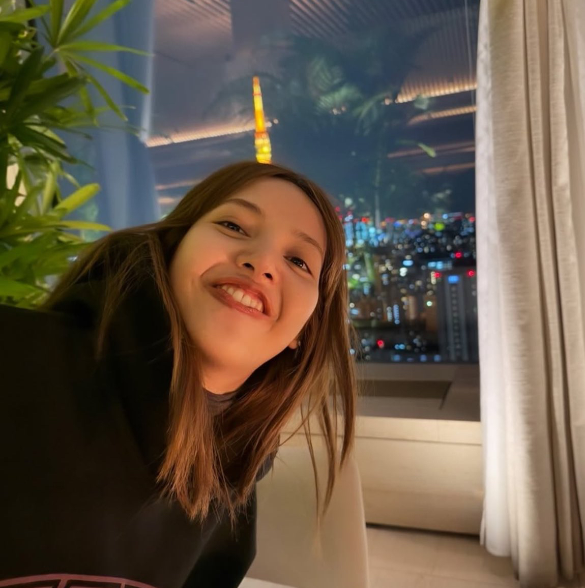 Foto aktivitas terbaru Lisa (BLACKPINK)