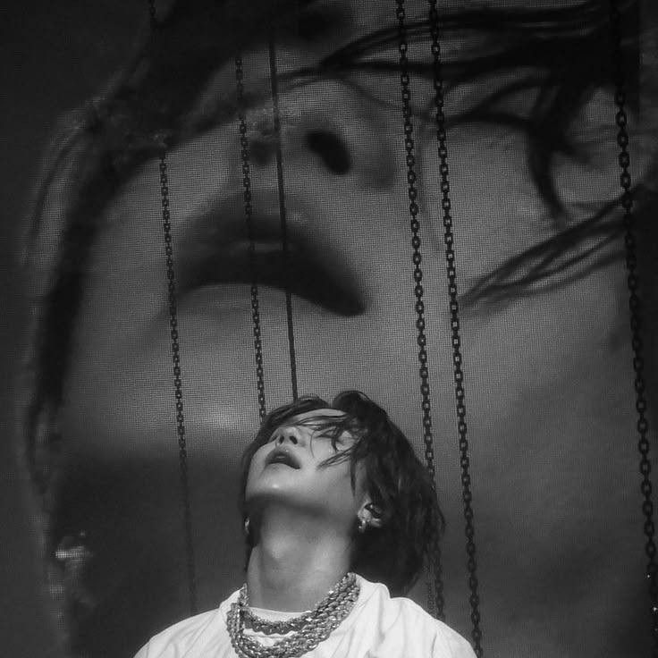 Latest photo of SUGA (BTS)