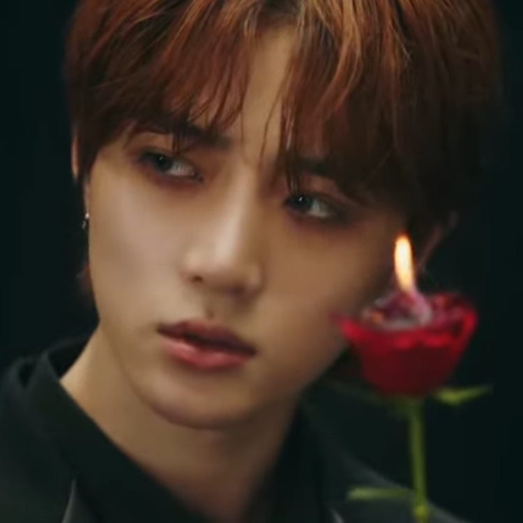 杋圭 (TOMORROW X TOGETHER)的幕后花絮