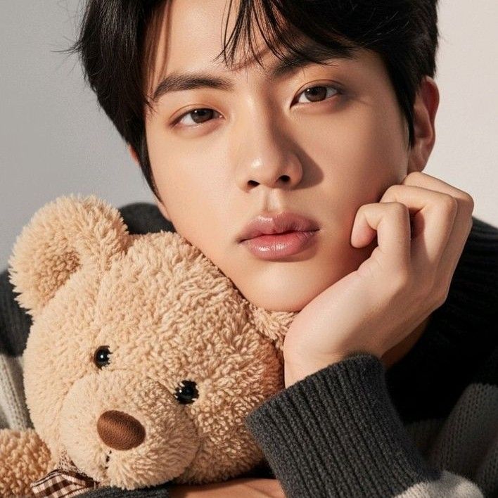 Foto aktivitas terbaru Jin (BTS)