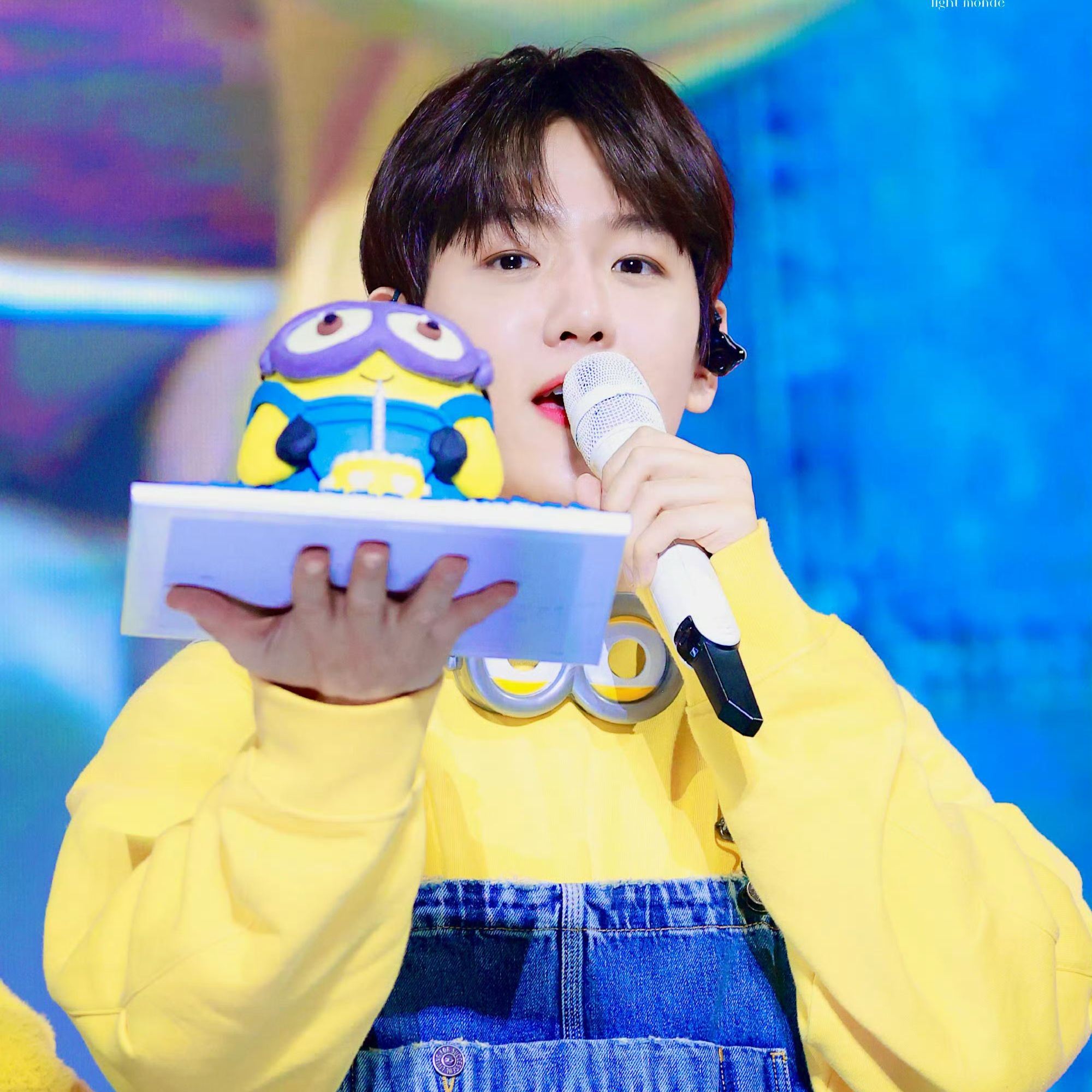 Foto aktivitas terbaru Baekhyun (EXO)