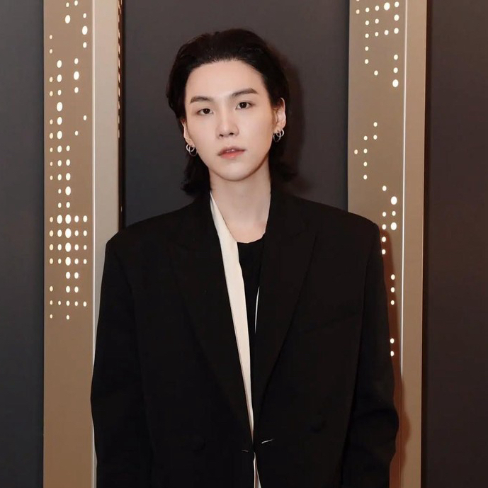 Behind-the-scenes cut of SUGA (BTS)