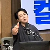 A moment captured by Hwang Chiyeol's fan