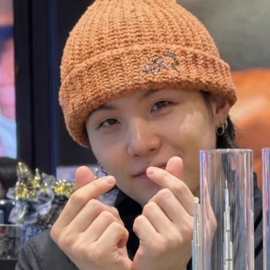 SUGA (BTS)の最新写真