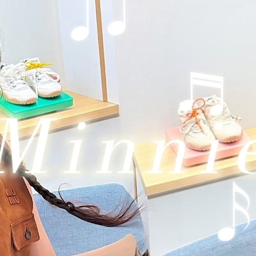 Today’s hot picks from the 민니 (아이들) community