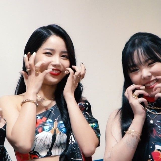 마마무의 비하인드 컷