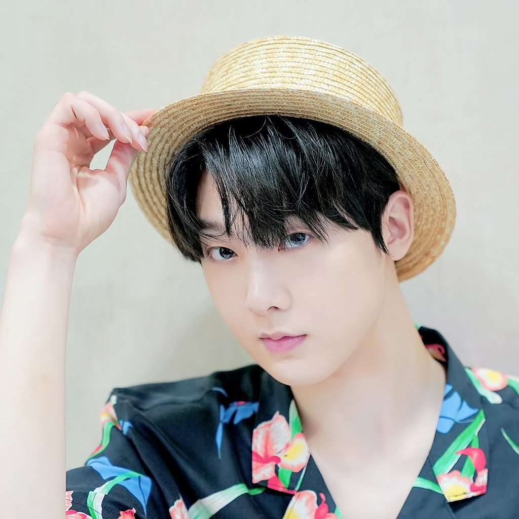 ASTRO的最新活动照片