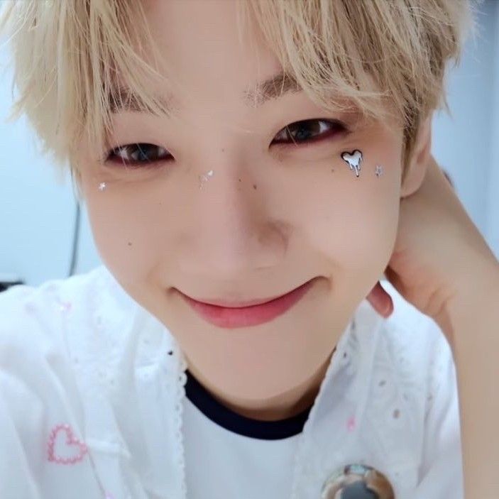 伯賢 (EXO)的最新照片
