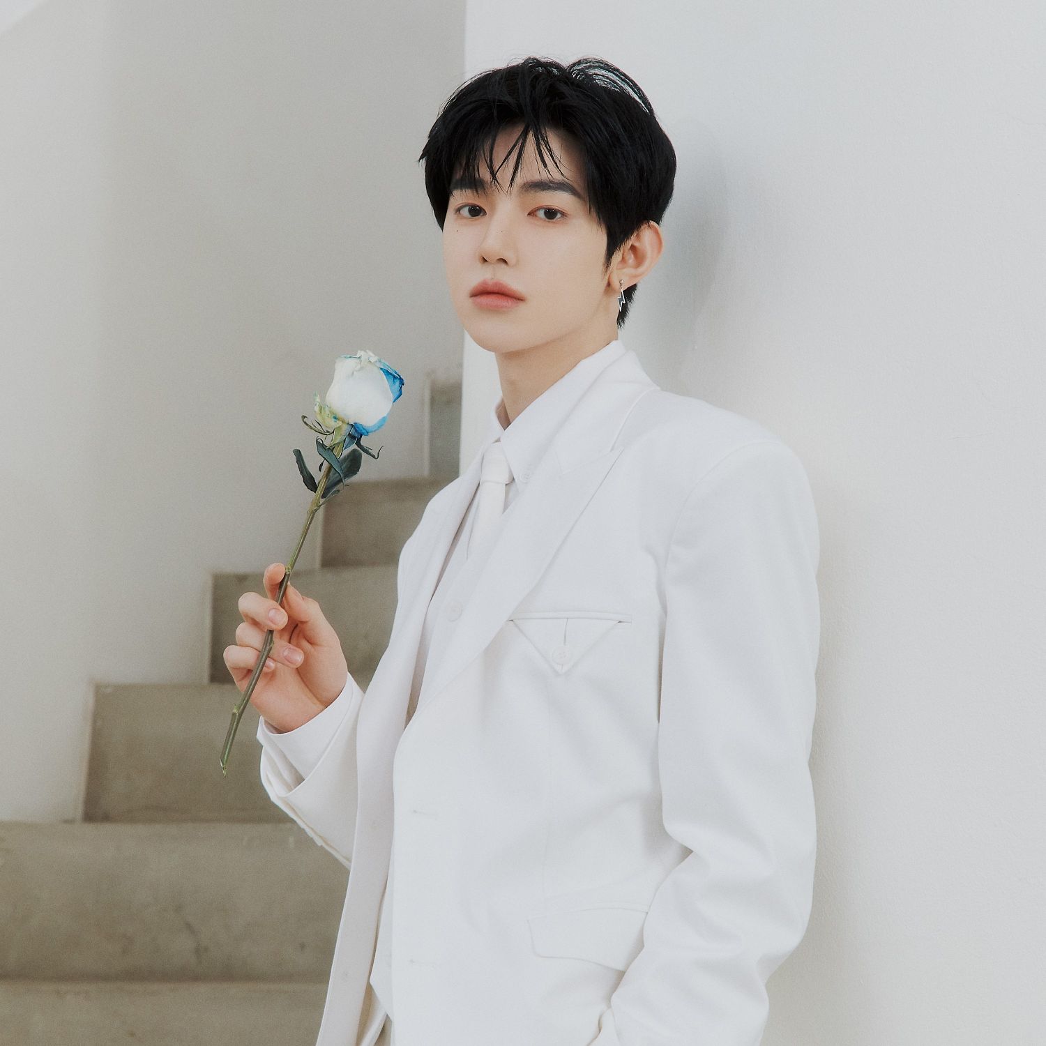 Latest photo of Zhang Hao (ZEROBASEONE)