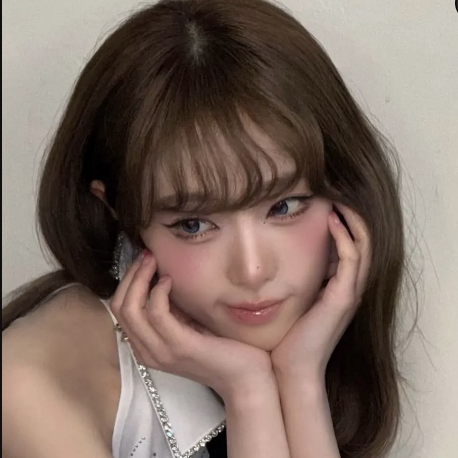 Latest photo of Choi Yena