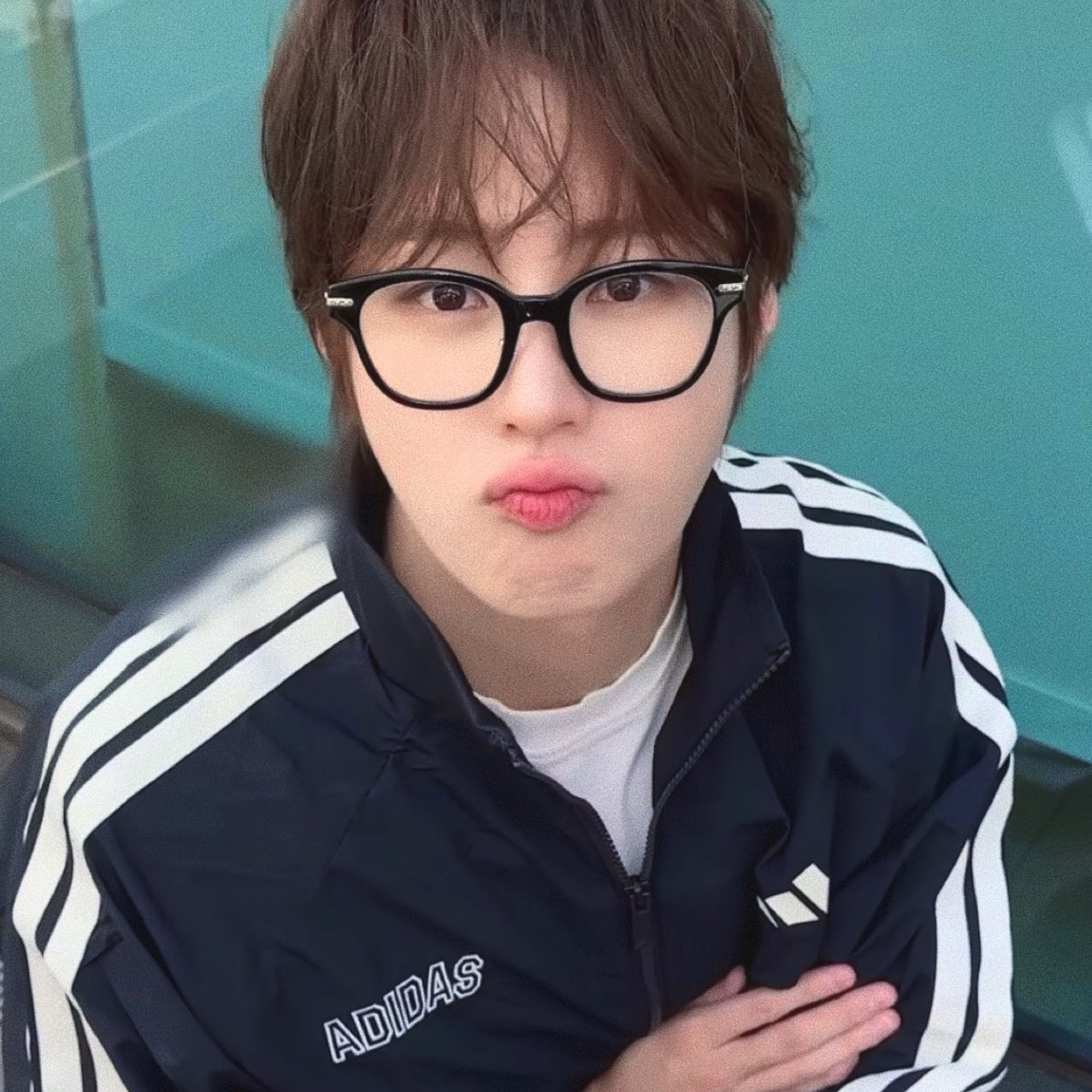 Behind-the-scenes cut of Ha Sungwoon