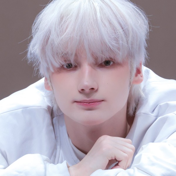 Popular profile picture of HueningKai (TOMORROW X TOGETHER) loved by fans