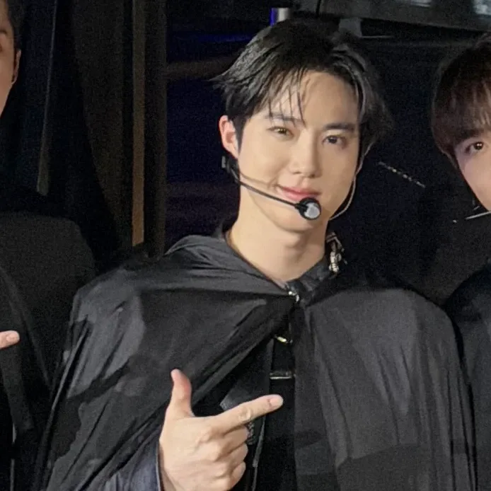 수호 (EXO)의 비하인드 컷