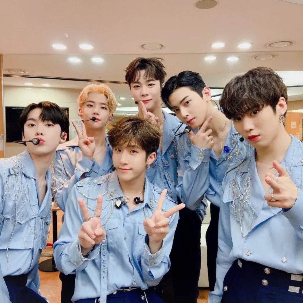 아스트로 최근 활동샷