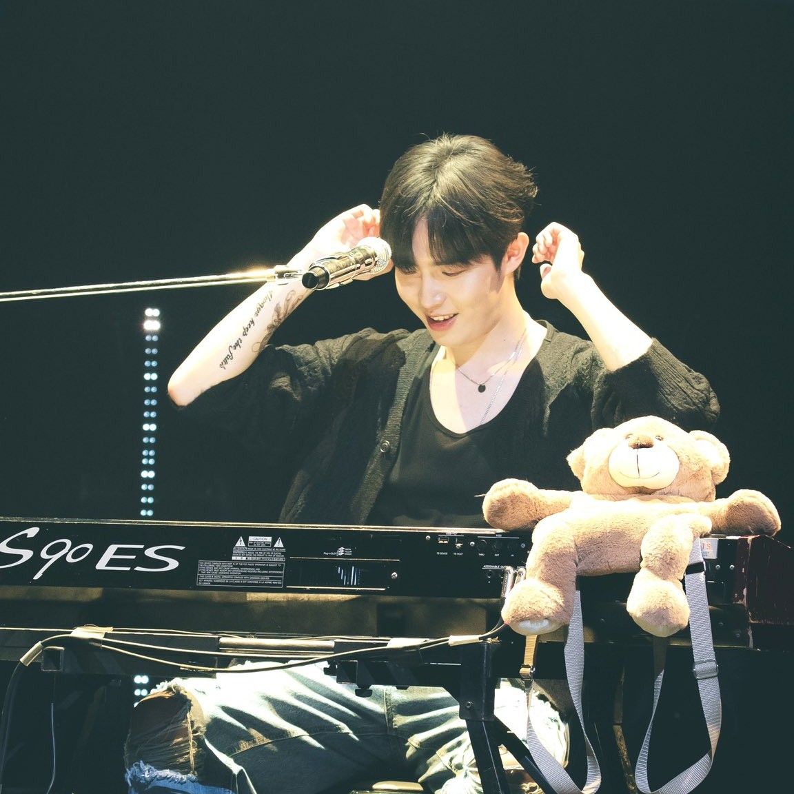 Behind-the-scenes cut of Kim Jaehwan