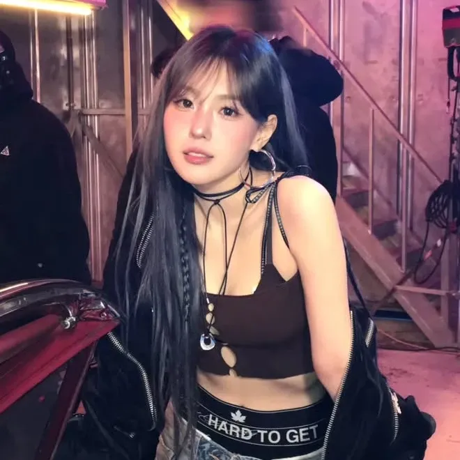 Recent activity shot of Kim Chaehyun (Kep1er)