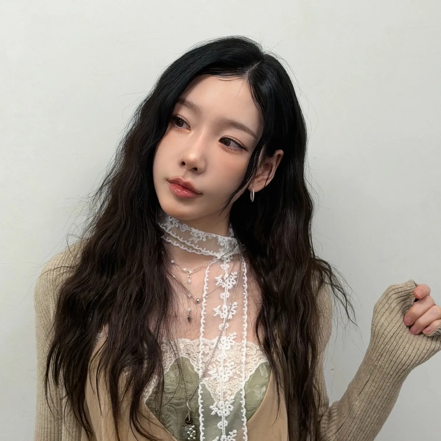Foto terbaru Taeyeon (Girls' Generation)