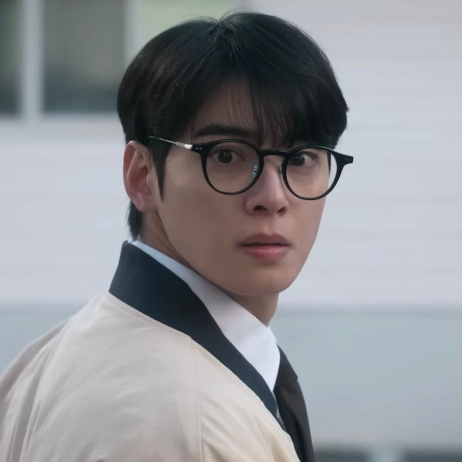 A moment captured by Eunwoo (ASTRO)'s fan