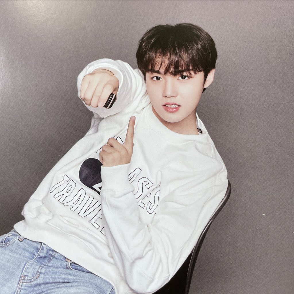 A moment captured by Doyoung (TREASURE)'s fan