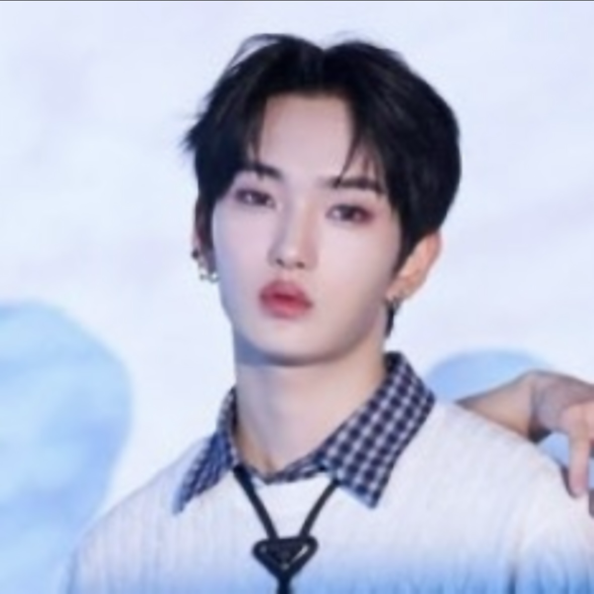 Behind-the-scenes cut of Junhyeok