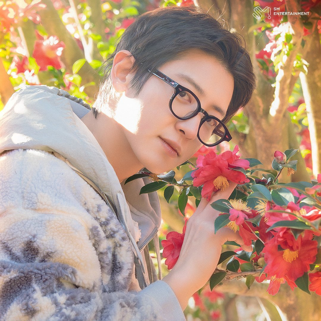 燦烈 (EXO)的最新照片