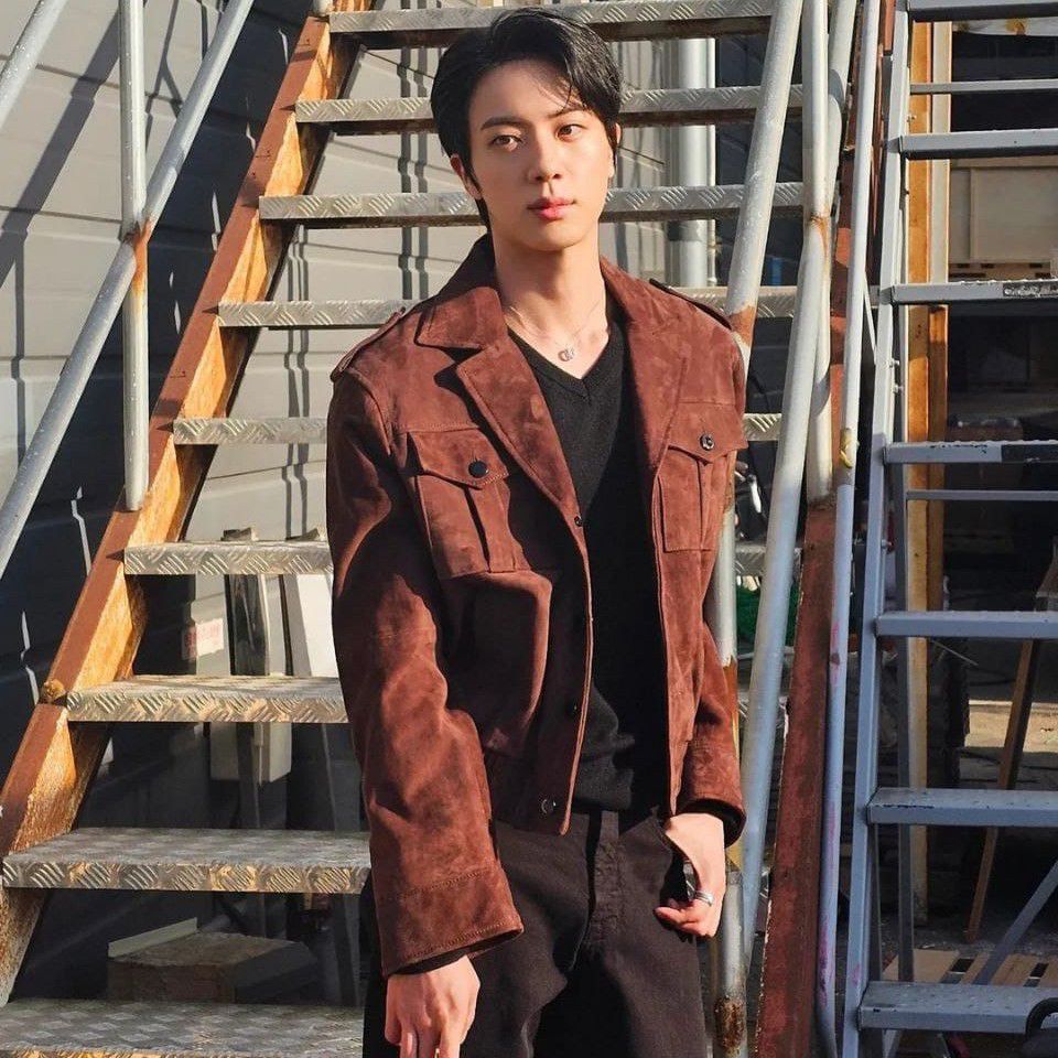 진 (방탄소년단)의 최신 사진